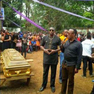 Photos: Nigerian actor Muna Obiekwe laid to rest