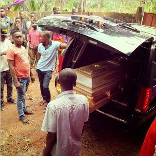 Photos: Nigerian actor Muna Obiekwe laid to rest