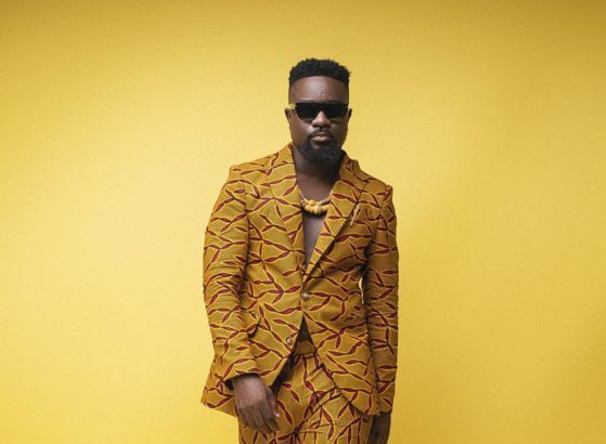 BET goofs big time, by posting Strongman's image  as Sarkodie