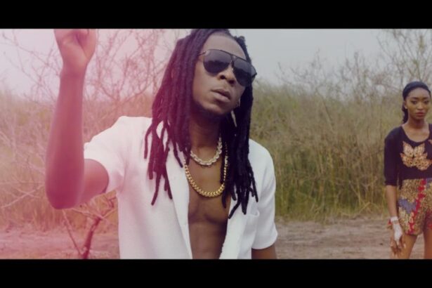 Mugeez - Chihuahua (Official Video)