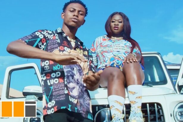 Sista Afia ft. Kweku Flick - Sika (Official Video)